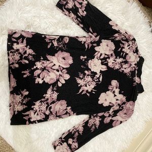 Forever21 long sleeve floral tight shirt
